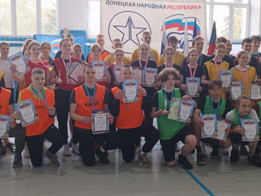 В ДНР стартовали республиканские соревнования по баскетболу 3×3 среди мальчиков и девочек