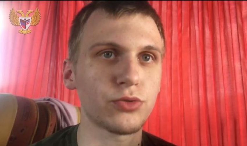 «10 месяцев не видел семью»: освобожденные из украинского плена военнослужащие ДНР рассказали о своих эмоциях по пути в Донецк