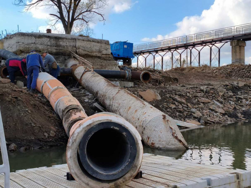 С 17 до 9 метров: Ольховское водохранилище обмелело, но его продолжают выкачивать