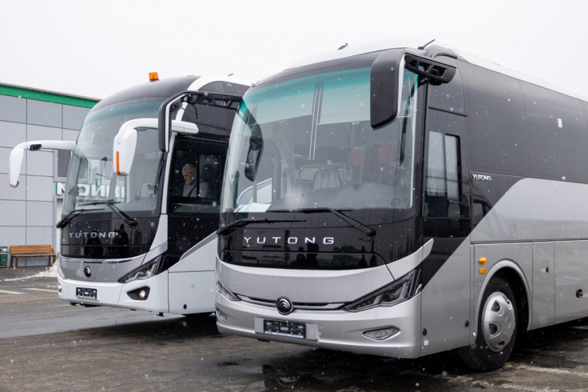 Президентский фонд передал филармониям ДНР и ЛНР четыре новых автобуса Yutong