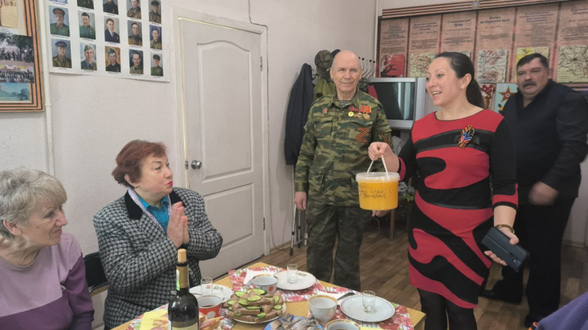 Ветеранов Киевского района Донецка поздравили с Днем Победы