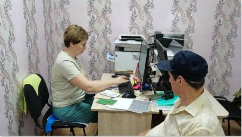 В Старобешевском районе получить паспорт РФ стало легче: открыт пункт приема документов