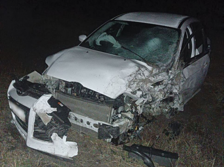 Водитель «Мерседеса» погиб в страшной аварии в ДНР